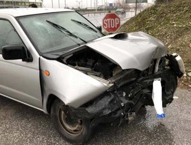 Λάρισα: Μητέρα και γιος πήγαιναν για ιατρικές εξετάσεις αλλά ενεπλάκησαν σε τροχαίο (φωτό)